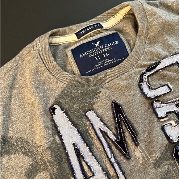 American Eagle Men’s Vintage Crew Neck Gray Graphic Thermal Sweater. - Picture 8 of 12